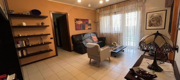 3 rooms Apartment in Lissone, Italy No. 57248 3