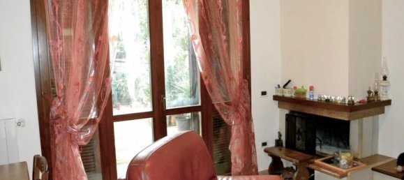 6غرفة منزل في Pontedera, Italy رقم 109019 3