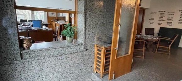 Edifício T4 em Saarbrucken, Germany N.º 59108 3