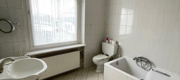 Edifício T4 em Saarbrucken, Germany N.º 59108 12