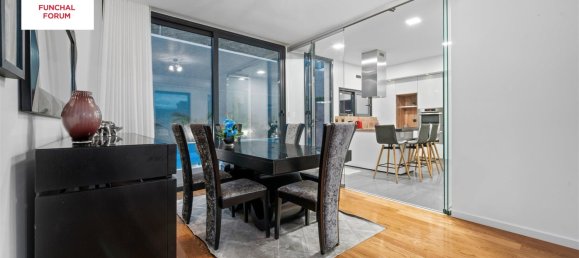 3 bedrooms Villa in Funchal, Portugal No. 25083 5