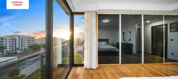 3 bedrooms Villa in Funchal, Portugal No. 25083 9