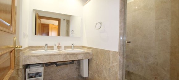 2 bedrooms Townhouse in Marbella, Spain No. 111389 19