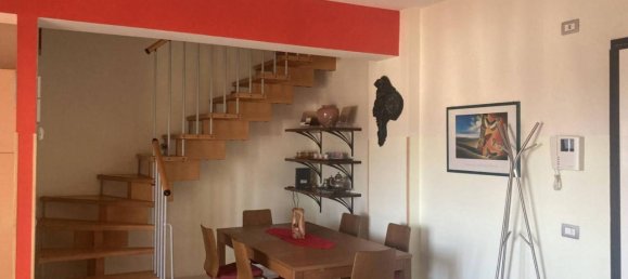 Квартира с 3 комнатами в Рим, Италия № 35640 16