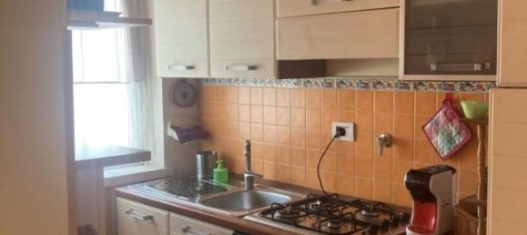 Квартира с 3 комнатами в Рим, Италия № 35640 10