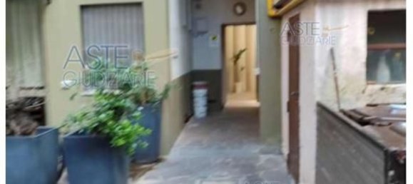 4 rooms Apartment in Sesto San Giovanni, Italy No. 13922 3