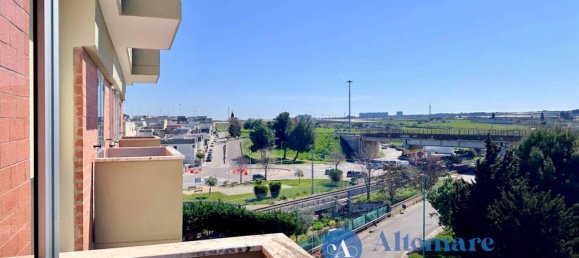 3 Schlafzimmer Wohnung in Adelfia, Italy, Nr. 63339 4