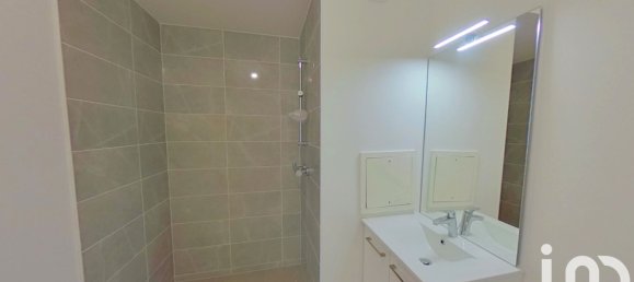 2 bedrooms Apartment in Centre-Val de Loire, France No. 326910 10