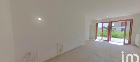 2 bedrooms Apartment in Centre-Val de Loire, France No. 326910 5