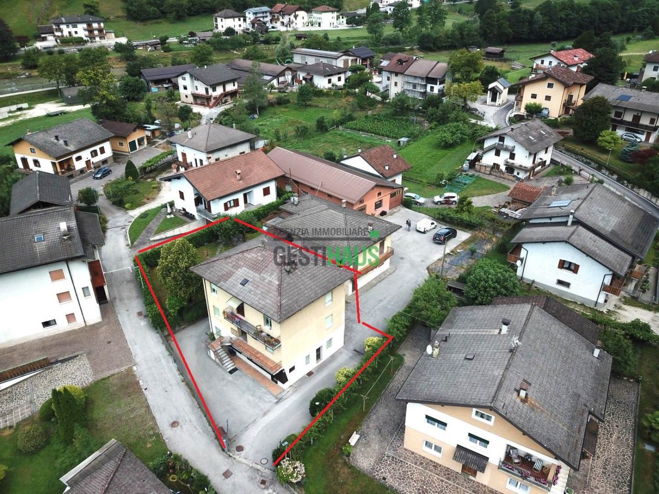 6 غرف نوم بناية في Grigno, Italy رقم 352769