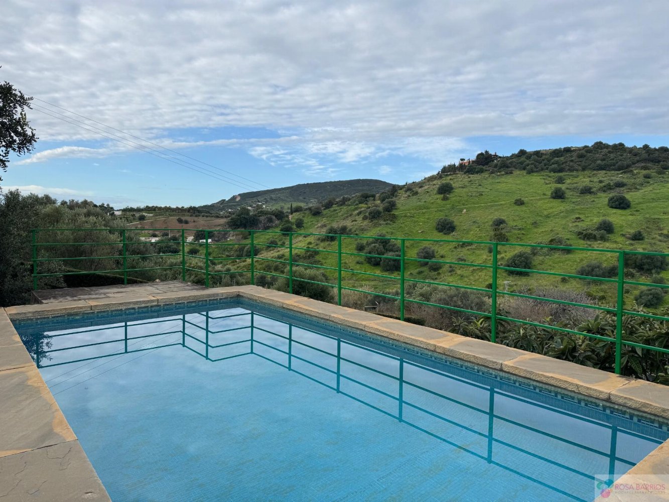 Casa de 4 dormitorios en Estepona, Spain No. 32390