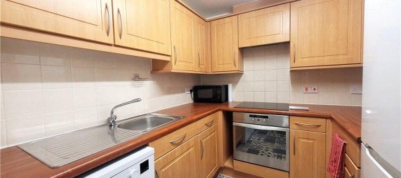 2 bedrooms Apartment in Egham, United Kingdom No. 8651 3