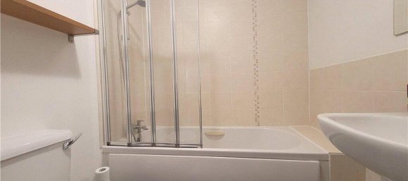 2 bedrooms Apartment in Egham, United Kingdom No. 8651 5