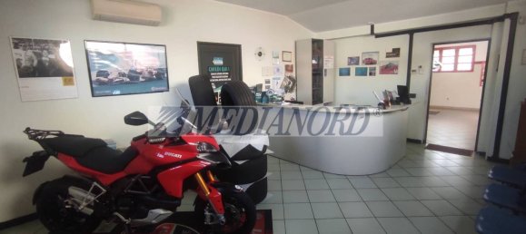 5-salle Entrepôt à Seriate, Italy No. 349471 7