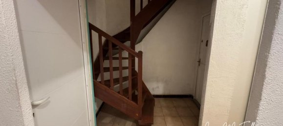 Studio in Avignon, France No. 320712 8