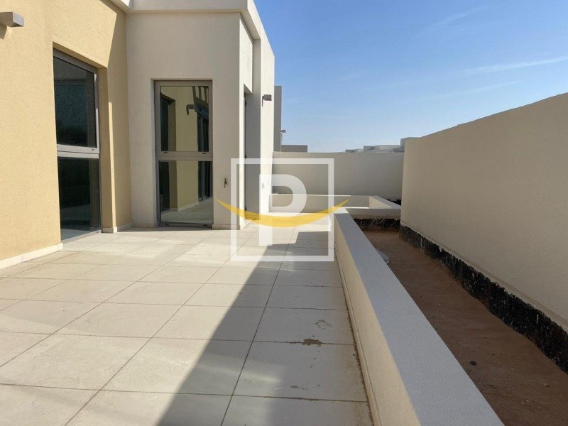 3 bedrooms Townhouse in Muwaileh, UAE No. 6036