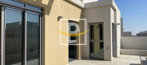 3 bedrooms Townhouse in Muwaileh, UAE No. 6036 4