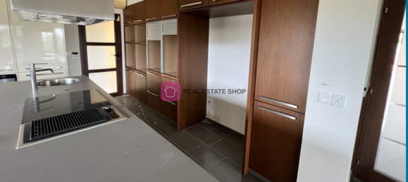 Коммерческая недвижимость с 5 спальнями в Нису, Кипр № 18370 6