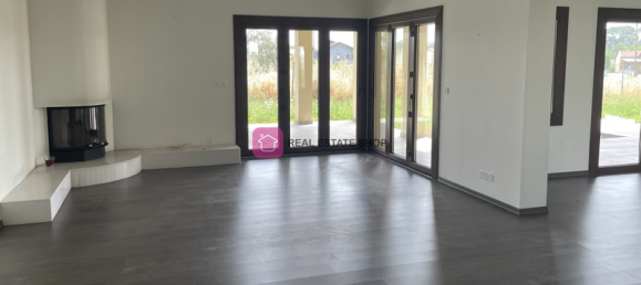 Коммерческая недвижимость с 5 спальнями в Нису, Кипр № 18370 4