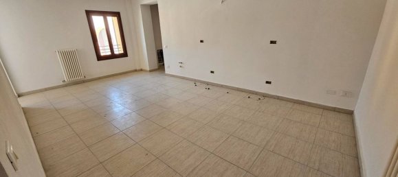 4-Zimmer Wohnung in Medolla, Italy, Nr. 93434 3