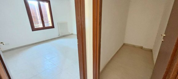 4-Zimmer Wohnung in Medolla, Italy, Nr. 93434 5