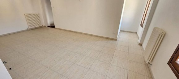 4-Zimmer Wohnung in Medolla, Italy, Nr. 93434 2