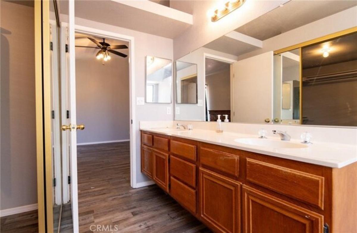 4 bedrooms House in Palmdale, USA No. 392155