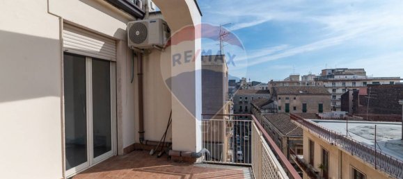 Apartamento de 2 dormitorios en Catania, Italy No. 67636 19