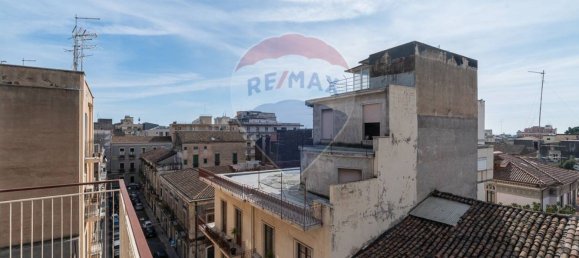 Apartamento de 2 dormitorios en Catania, Italy No. 67636 22