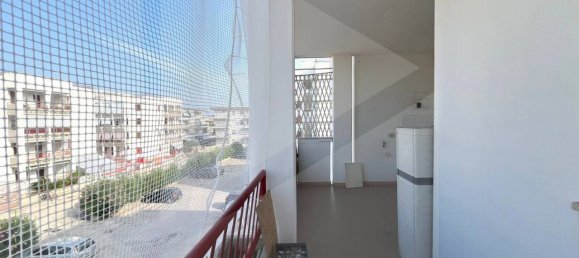 3-salle Appartement à Campomarino, Italy No. 21662 8