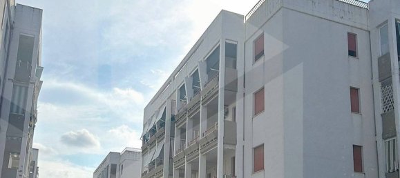 3-salle Appartement à Campomarino, Italy No. 21662 16