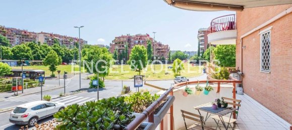 3 rooms Apartment in Rome, Italy No. 109318 3