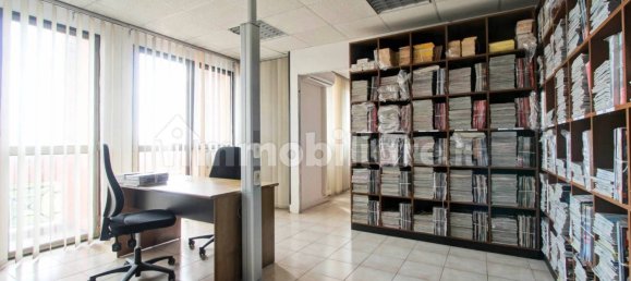 5 rooms Office in Rome, Italy No. 336145 12