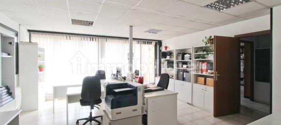 5 rooms Office in Rome, Italy No. 336145 5