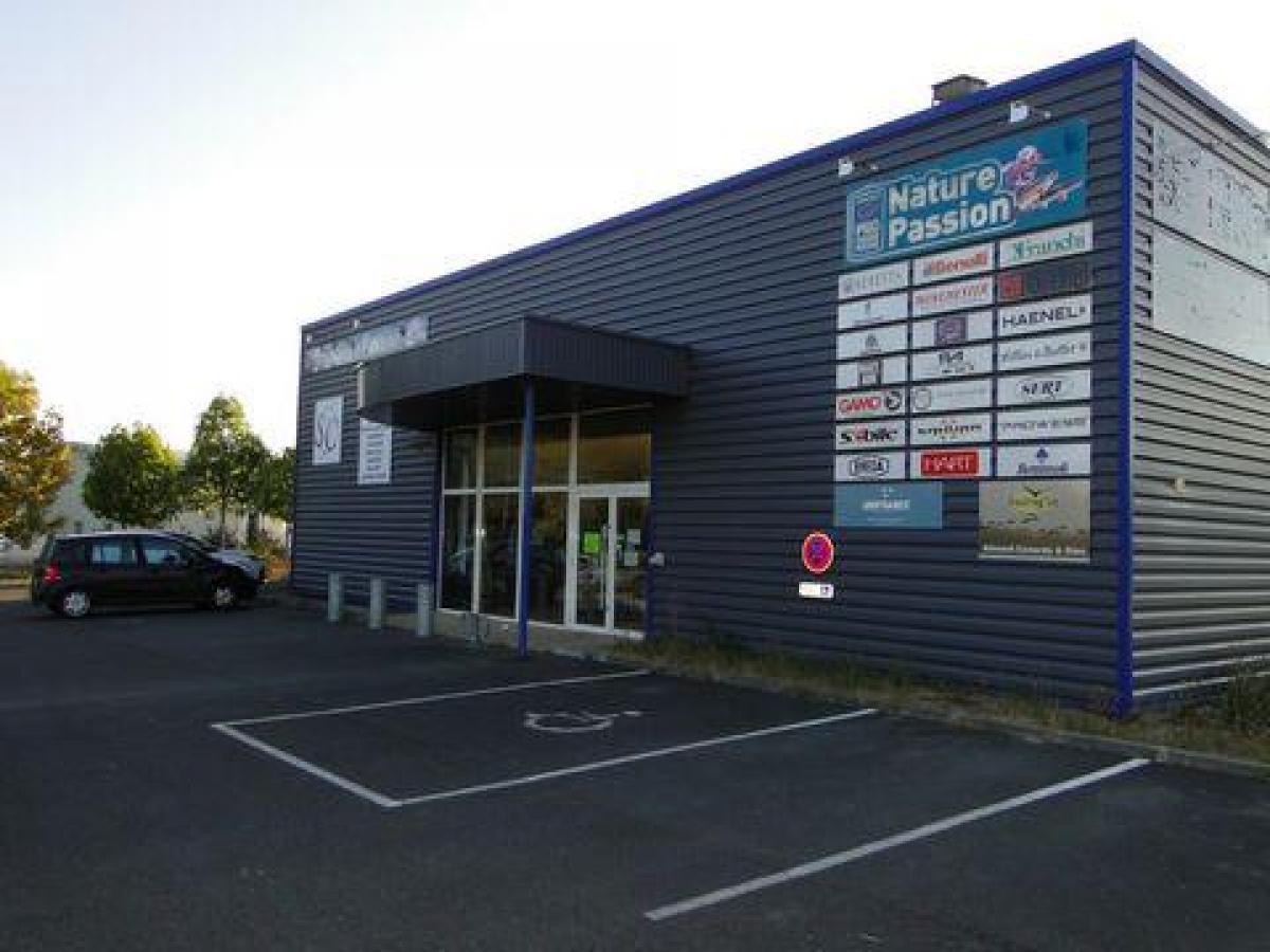 667m² Factory in Jarnac, France No. 19108