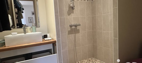 3 bedrooms House in Lye, France No. 53984 6