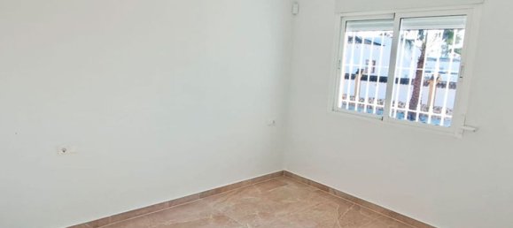 3 غرف نوم منزل في Catral, Spain رقم 185188 8