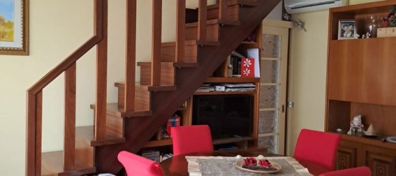 4-salle Appartement à Ponsacco, Italy No. 256926 2