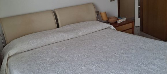 4-salle Appartement à Ponsacco, Italy No. 256926 9