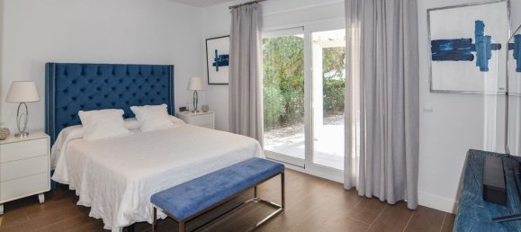 Вилла с 4 спальнями в Кадис, Испания № 154975 20