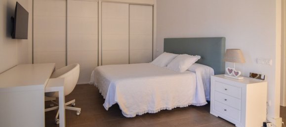 Вилла с 4 спальнями в Кадис, Испания № 154975 26