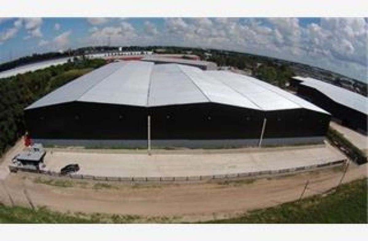  عقار تجاري في Malvinas Argentinas, Argentina 18000متر مربع رقم 28582