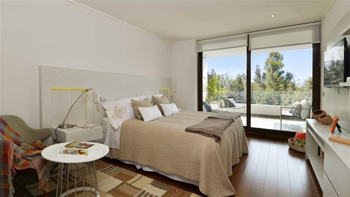 Apartamento de 4 dormitorios en Santiago, Chile No. 2391