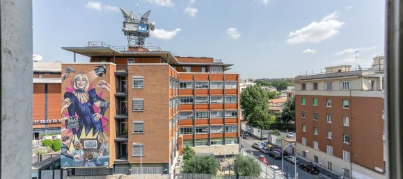 4 bedrooms Apartment in Rome, Italy No. 323547 9