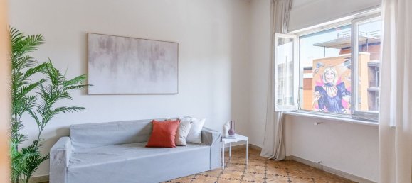 4 bedrooms Apartment in Rome, Italy No. 323547 8
