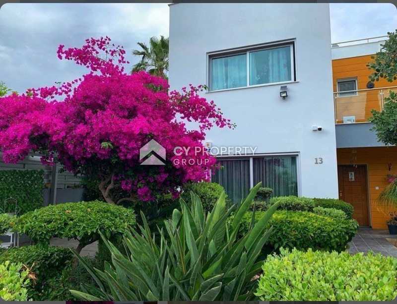 5 bedrooms Commercial property in Germasogeia, Cyprus No. 18525