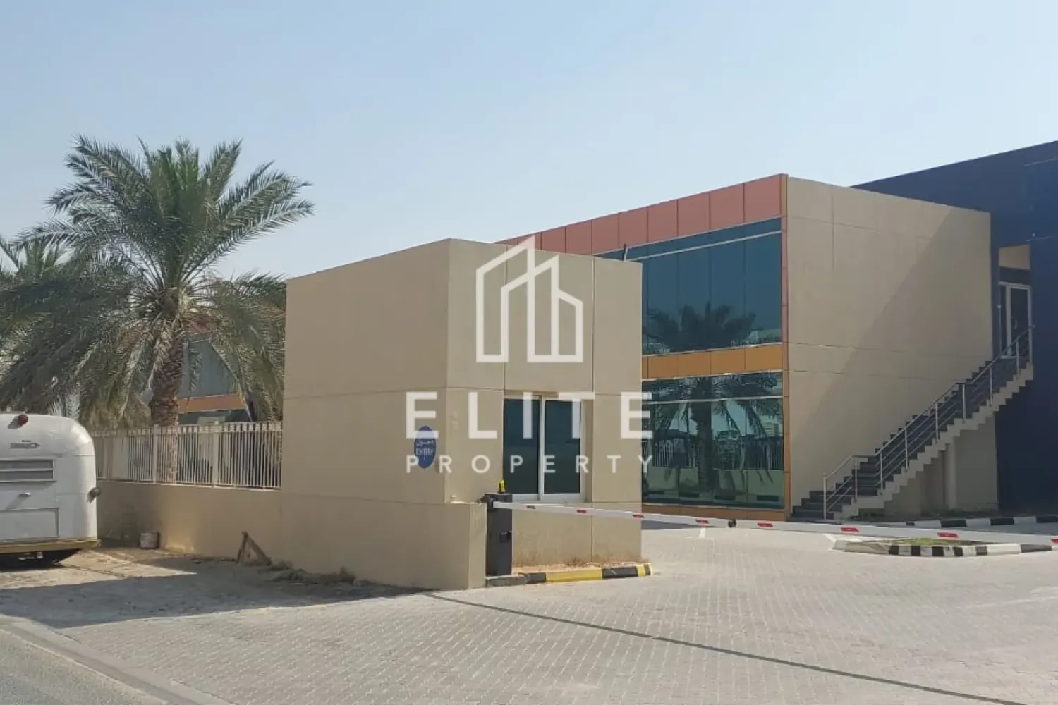 Lagerhaus in Dubai Investment Park, UAE 8262m², Nr. 97748
