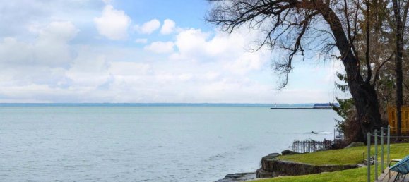 3 bedrooms House in Oakville, Canada No. 993 4