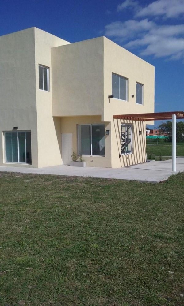 Дом с 4 спальнями в Пилар, Аргентина № 73417