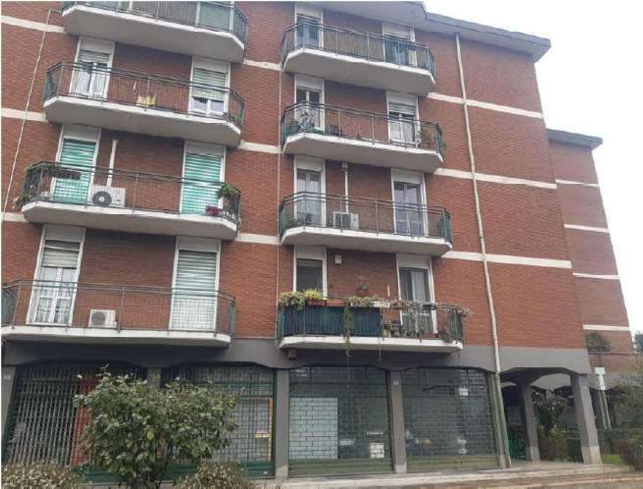 3غرفة شقة في Settimo Milanese, Italy رقم 182712